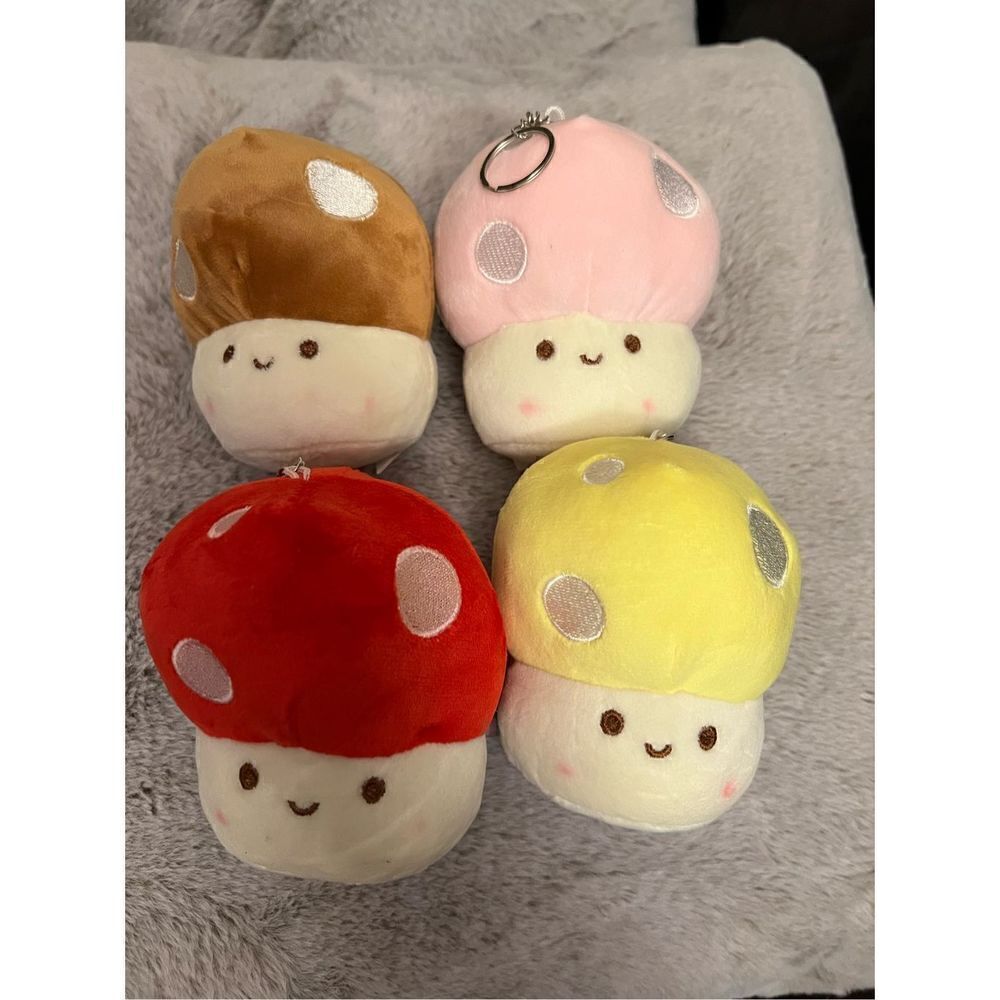 Mushroom Plush Keychains (4)